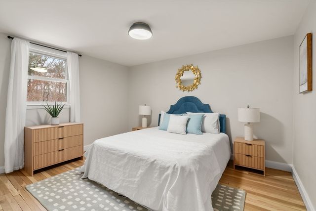 11 Wilshire Dr, Sharon, MA 02067