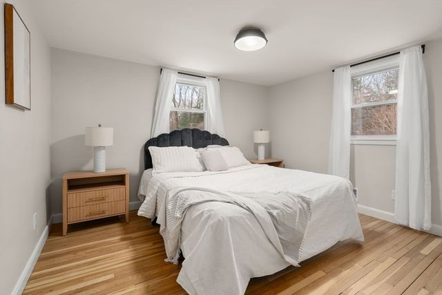 11 Wilshire Dr, Sharon, MA 02067