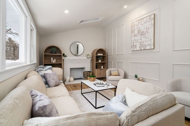 11 Wilshire Dr, Sharon, MA 02067