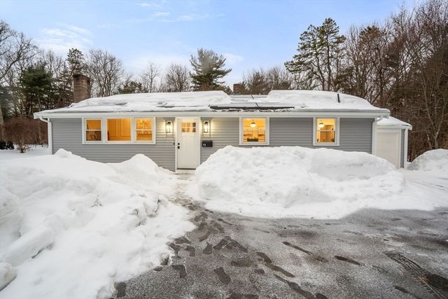 11 Wilshire Dr, Sharon, MA 02067