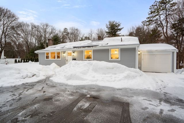 11 Wilshire Dr, Sharon, MA 02067