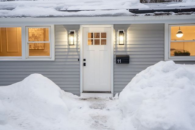 11 Wilshire Dr, Sharon, MA 02067