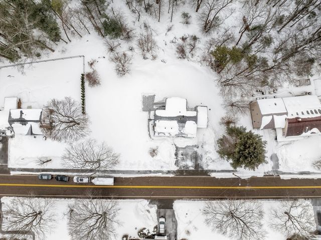 11 Wilshire Dr, Sharon, MA 02067