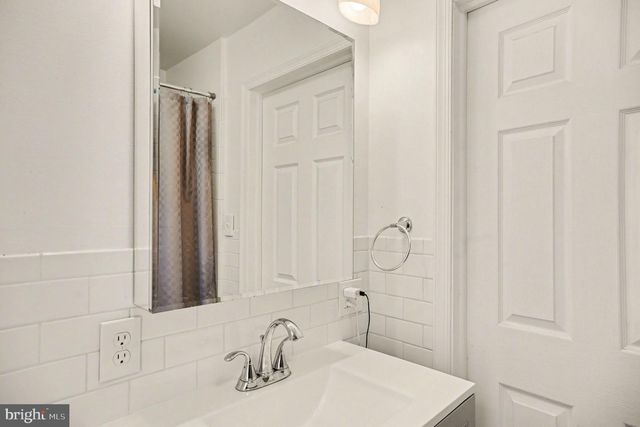 115 HERMIT ST, Philadelphia, PA 19127