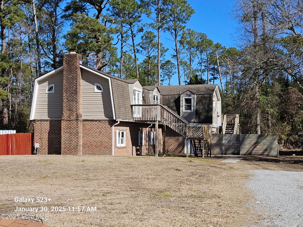 104 Croatan Drive, Newport, NC 28570
