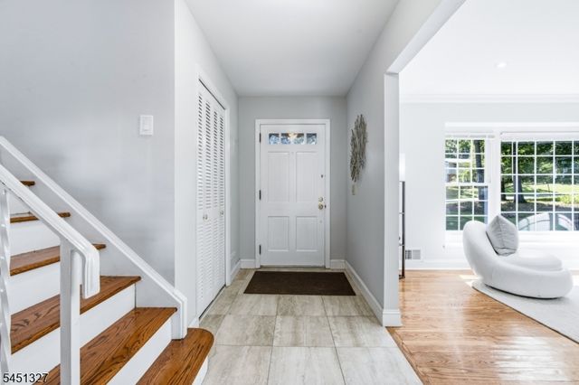 12 Medford Rd, Parsippany-troy Hills Twp., NJ 07950