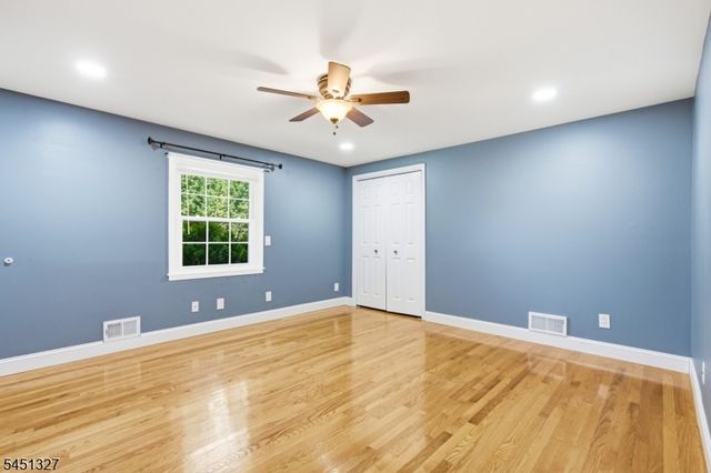 12 Medford Rd, Parsippany-troy Hills Twp., NJ 07950