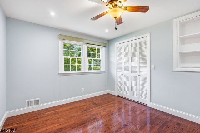 12 Medford Rd, Parsippany-troy Hills Twp., NJ 07950