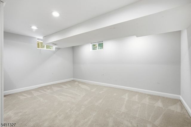 12 Medford Rd, Parsippany-troy Hills Twp., NJ 07950