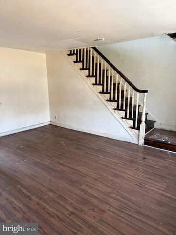 724 ASHLAND AVE, Crum Lynne, PA 19022