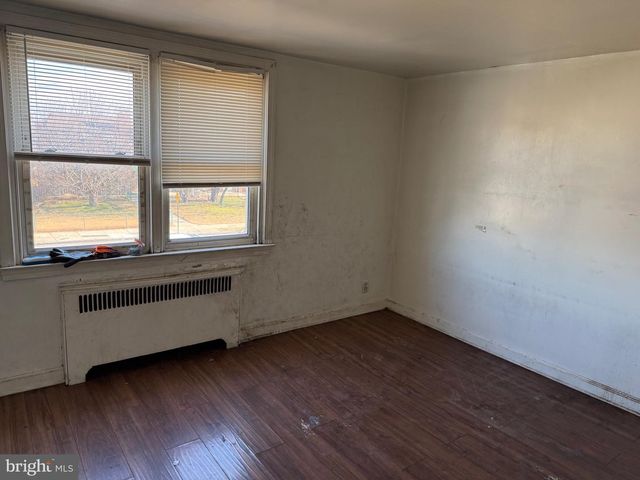 724 ASHLAND AVE, Crum Lynne, PA 19022