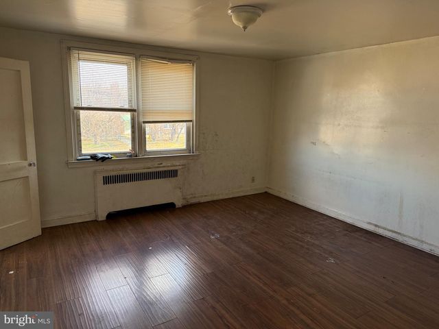 724 ASHLAND AVE, Crum Lynne, PA 19022