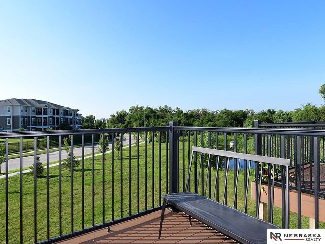 20873 T Court, Elkhorn, NE 68022