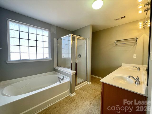 13722 Delstone Drive, Huntersville, NC 28078