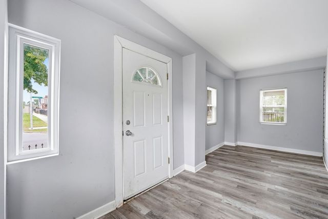 8632 S Sangamon Street, Chicago, IL 60620