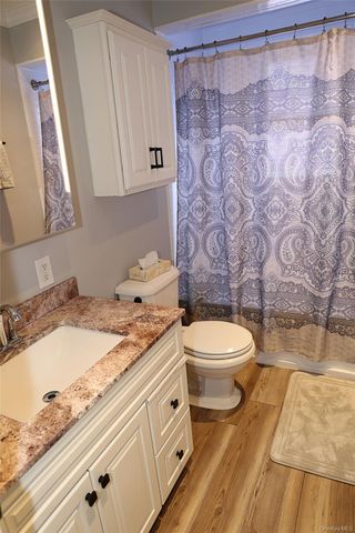 1300 Lakeside Drive, Wantagh, NY 11793