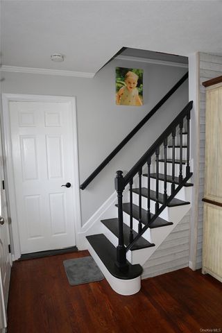 1300 Lakeside Drive, Wantagh, NY 11793