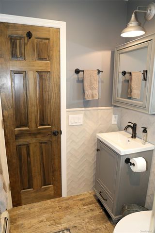 1300 Lakeside Drive, Wantagh, NY 11793