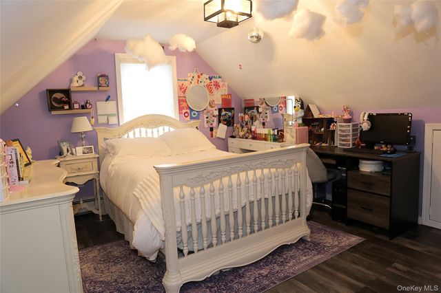 1300 Lakeside Drive, Wantagh, NY 11793