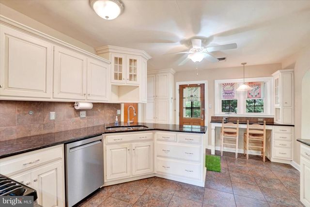 195 PEYTON RD, York, PA 17403