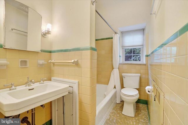 195 PEYTON RD, York, PA 17403