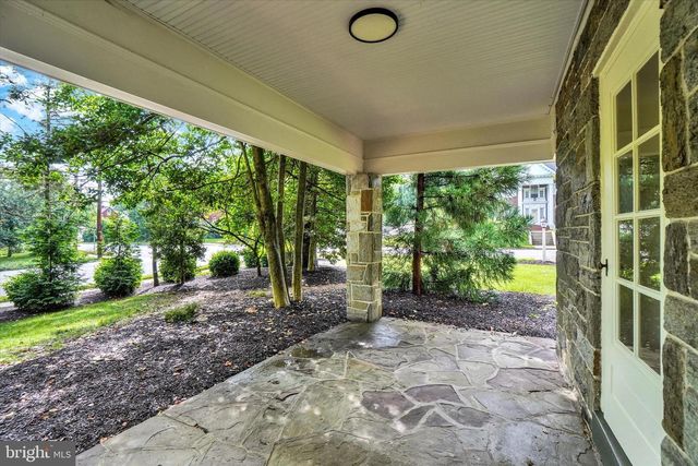 195 PEYTON RD, York, PA 17403