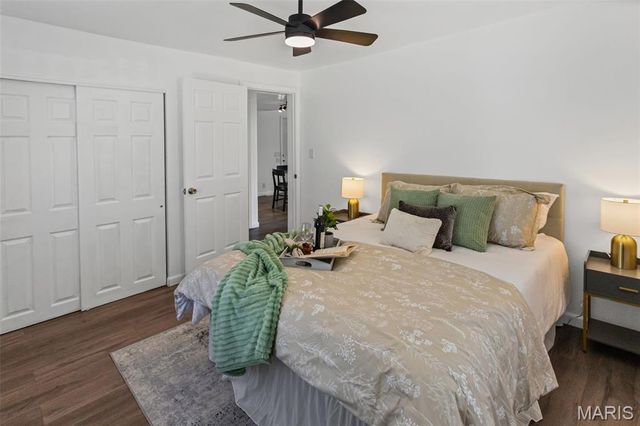 2425 La Salle Drive, Alton, IL 62002