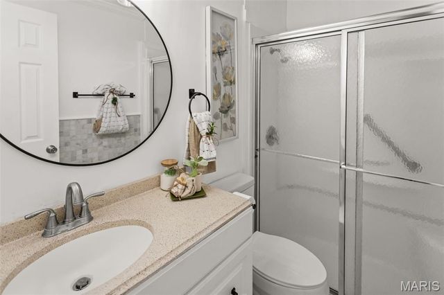 2425 La Salle Drive, Alton, IL 62002