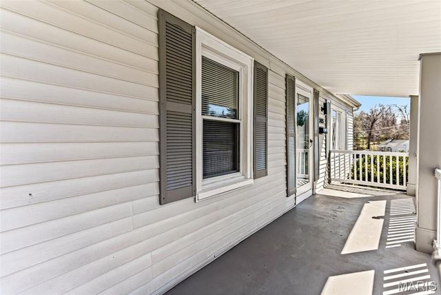 2425 La Salle Drive, Alton, IL 62002