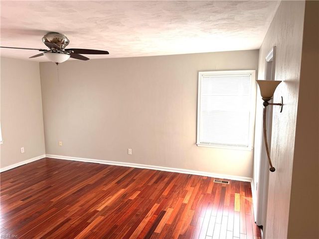 1232 Copper Stone CIR, Chesapeake, VA 23320