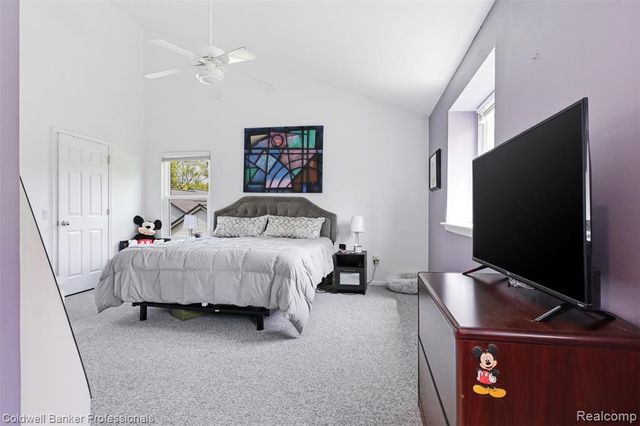 7210 Willow Oak Drive, West Bloomfield, MI 48324