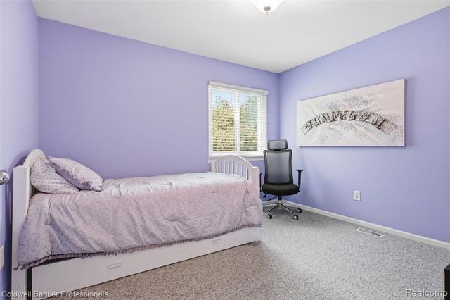 7210 Willow Oak Drive, West Bloomfield, MI 48324