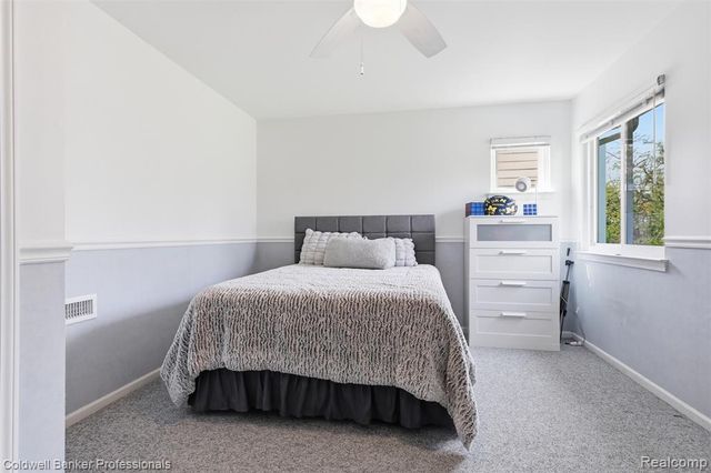 7210 Willow Oak Drive, West Bloomfield, MI 48324
