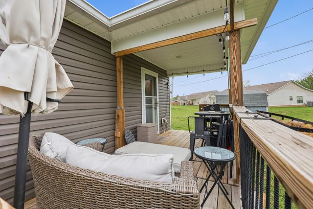 2017 Lucille Rt Court, Lawrenceburg, KY 40342