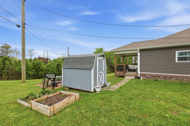 2017 Lucille Rt Court, Lawrenceburg, KY 40342