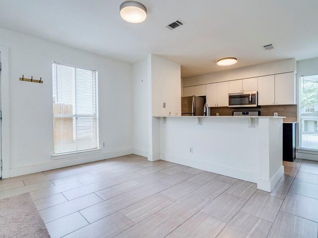 6901 Old Quarry LN, Austin, TX 78731