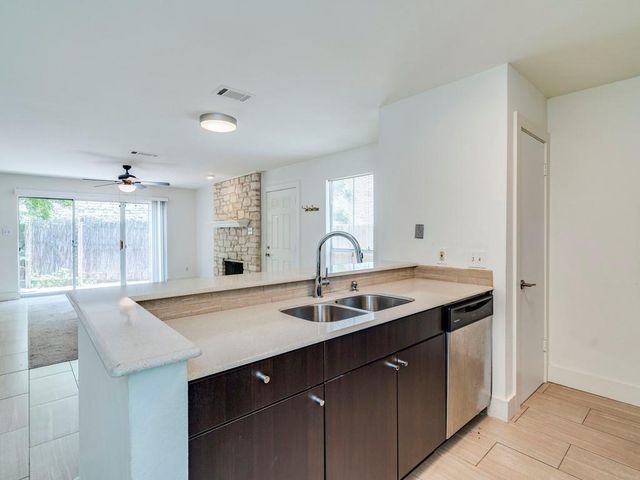 6901 Old Quarry LN, Austin, TX 78731