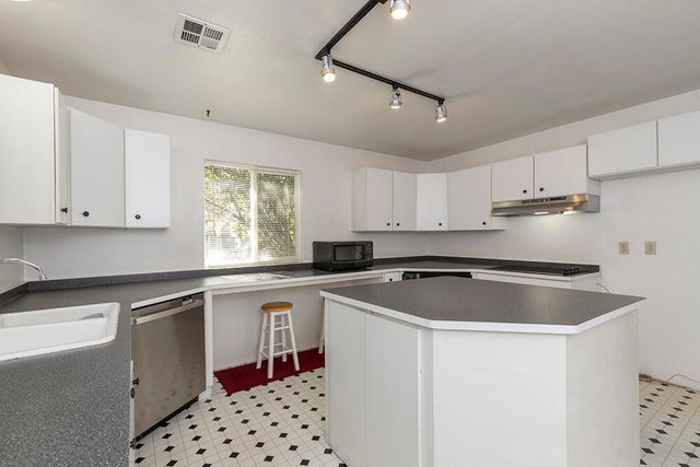 781 Cheney Creek Road, Grants Pass, OR 97527