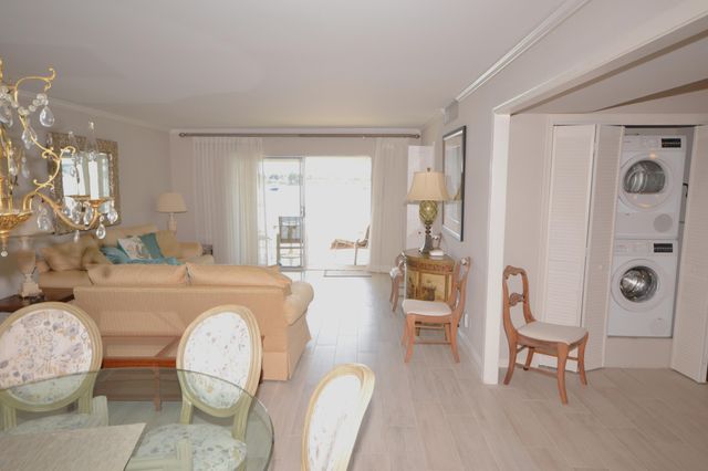 1051 SUGAR SANDS Boulevard 257, Singer Island, FL 33404