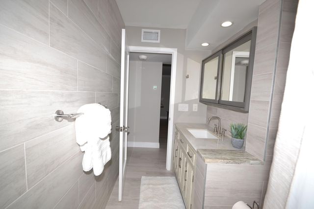 1051 SUGAR SANDS Boulevard 257, Singer Island, FL 33404
