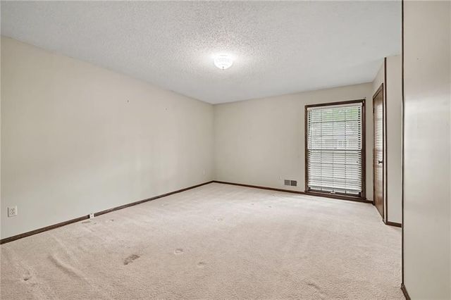 7030 Mill Creek Road, Shawnee, KS 66217