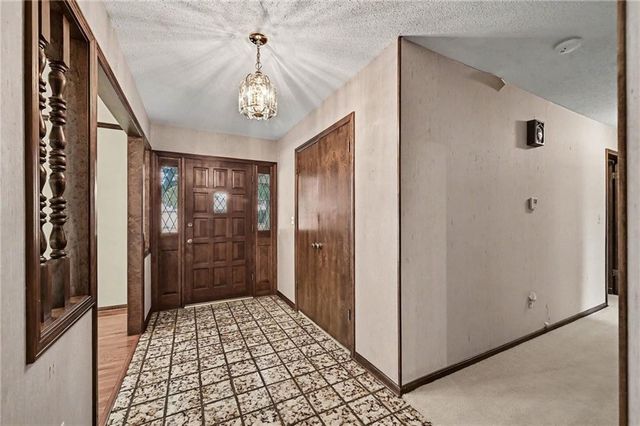 7030 Mill Creek Road, Shawnee, KS 66217