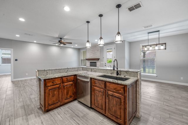 130 Elk Cove, Stephenville, TX 76401