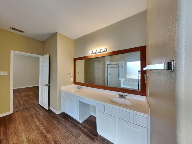 2902 Auburn Falls Lane, Houston, TX 77084