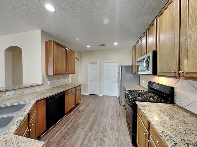 2902 Auburn Falls Lane, Houston, TX 77084