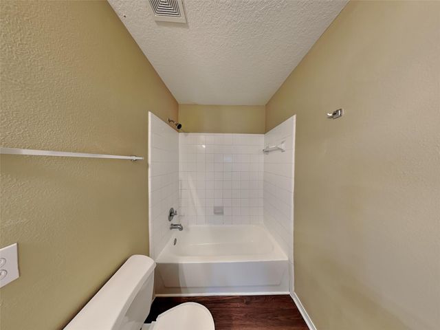 2902 Auburn Falls Lane, Houston, TX 77084