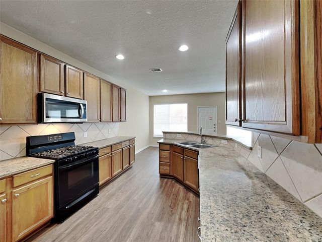 2902 Auburn Falls Lane, Houston, TX 77084