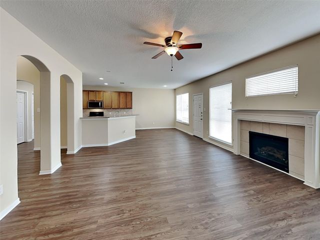 2902 Auburn Falls Lane, Houston, TX 77084