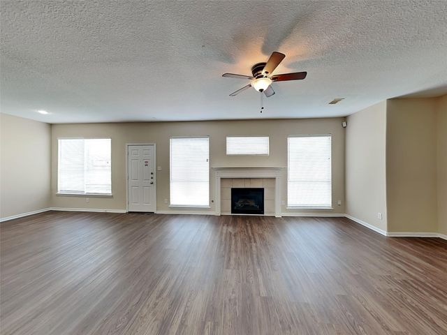 2902 Auburn Falls Lane, Houston, TX 77084