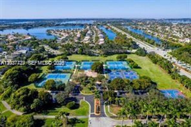2128 SW 176th Terrace, Miramar, FL 33029